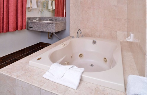Little Armenia Hotel | Americas Best Value Inn Hollywood Los Angeles