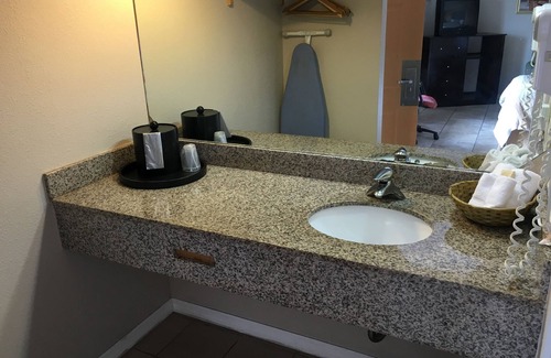 North Port Hotel | Americas Best Value Inn & Suites North Port
