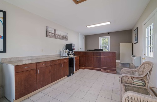 Scarborough Hotel | Americas Best Value Inn Scarborough Portland