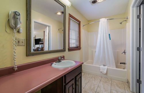 Scarborough Hotel | Americas Best Value Inn Scarborough Portland