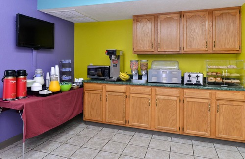 Seymour Hotel | Americas Best Value Inn Seymour