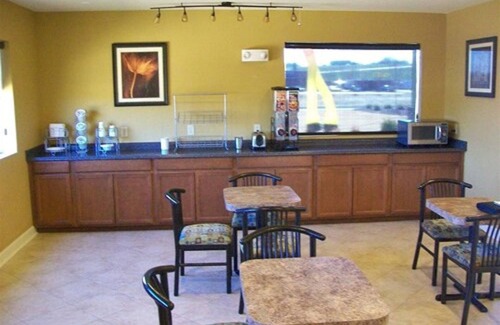 Tupelo Hotel | Americas Best Value Inn Tupelo