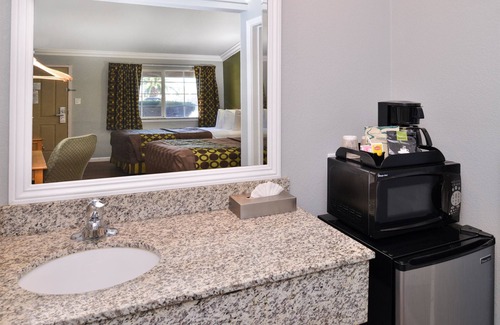 Los Banos Hotel | Americas Best Value Inn Los Banos