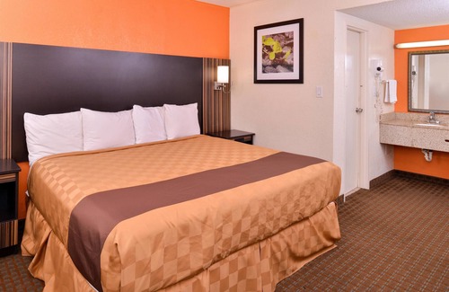 Ponca City Hotel | Americas Best Value Inn Ponca City