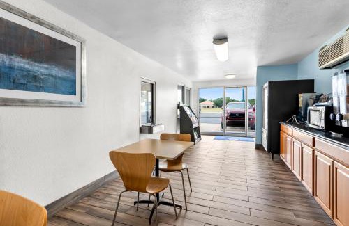 Stillwater Hotel | Americas Best Value Inn Stillwater