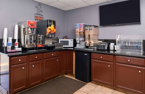 West Monroe Hotel | Americas Best Value Inn West Monroe