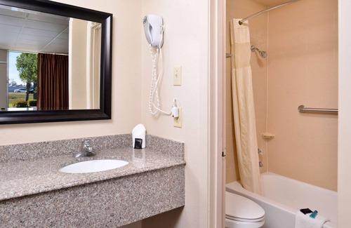 West Monroe Hotel | Americas Best Value Inn West Monroe