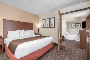 Bismarck Hotel | AmericInn by Wyndham Bismarck