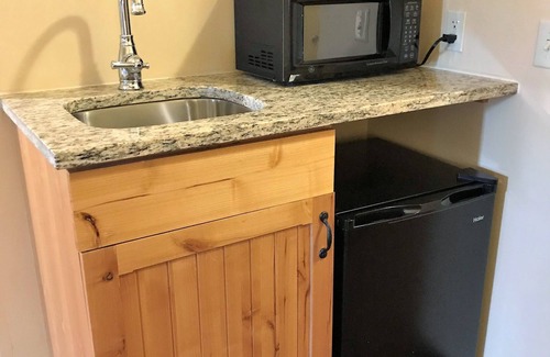 Fargo Hotel | AmericInn by Wyndham Fargo Medical Center