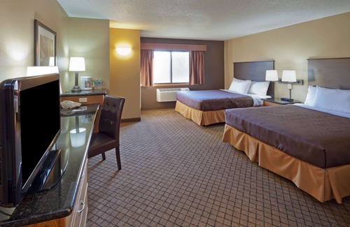 Hartford Hotel | AmericInn by Wyndham Hartford WI
