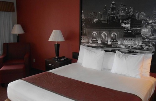 St. Joseph Hotel | AmeriStay Inn