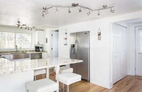 Elk Rapids Casa | Ames Cottage Elk Rapids