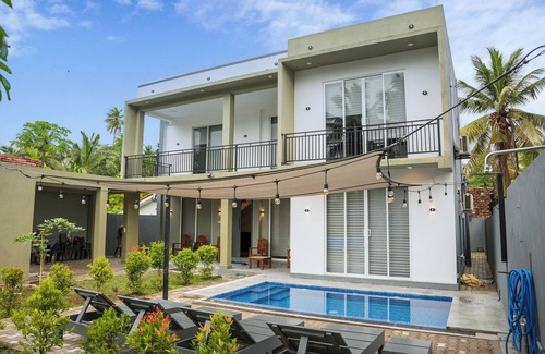 Negombo Casa | Amethyst Brook Villa "Retreat in style". Family-friendly Villa in Negombo