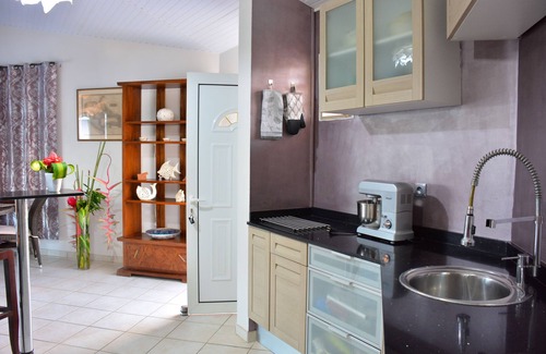 Le Robert Villa | cómoda villa de amatista, sal 9x4m piscina privada, cerca de las playas