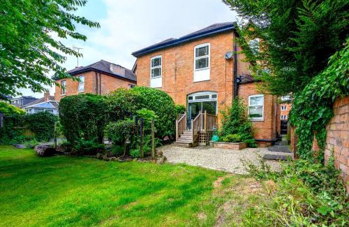 Moseley Apartamento | AMETHYST Delightful Suite In Moseley Mews, Birmingham By StayStaycations