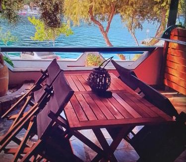 Kottes Casa | Amfithea Seaview apartment