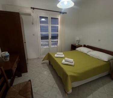 Antiparos Hotel | Amfitriti
