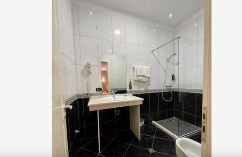 Durres Hotel | AMH Hotel