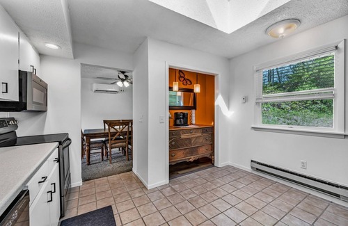 Amherst Casa | Amherst Oasis: Ideal Location Near Oberlin College & Cedar Point! 3 Beds 2 Bath