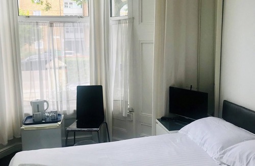 Woodberry Down Hotel | Amhurst Hotel