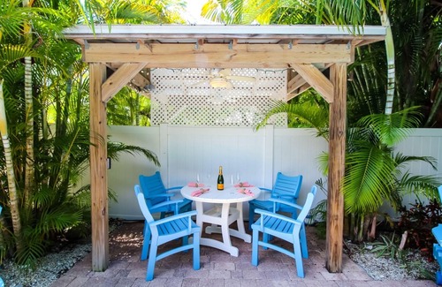 Holmes Beach Casa | AMI Sunrise by AMI Locals