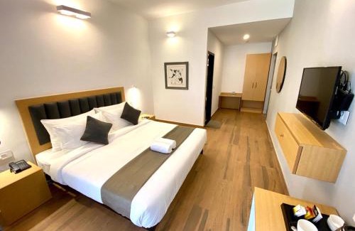 Candolim Hotel | Amigos Candolim Beach