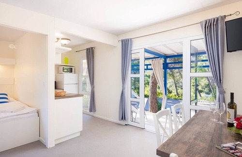Cove Tri Zala (Zrnovo) Otro | Port 9 Holiday Homes by Aminess