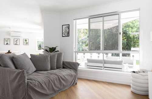 Yaroomba Casa | AMIRI on Holbrook - Modern Abode + Pet Friendly!