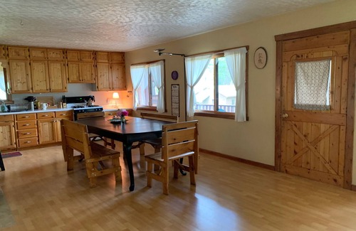 Rexford Casa | Lago Koocanusa, Eureka, West Kootenai, Rexford - 2. 5 Acre Retreat & Recreación