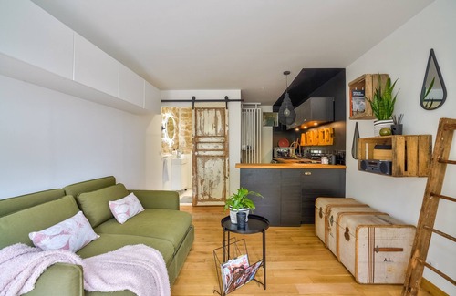 Auvers-sur-Oise Apartamento | Amman - Self-contained studio with garden terrace