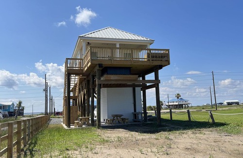 Grand Isle Casa | AMO - Beachfront - Island Realty