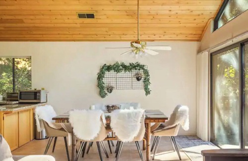 Arrowhead Villas Cabina | Among the Pines + BBQ & 2 Patios + Incredible View