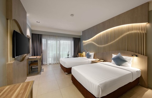 Cherngtalay Hotel | Amora Beach Resort Phuket