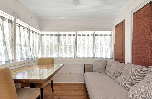 Cortez Casa | Amora is a charming 2 bedroom, 1 bath home built in 1938 in the heart of historic Cortez Village.