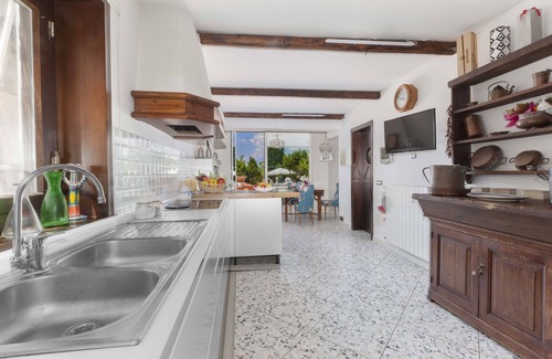 Castellammare di Stabia Villa | AMORE RENTALS - Villa Panorama with Sea View, Private Swimming Pool, Garden and Parking