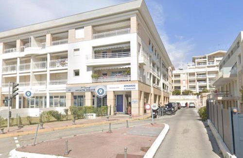 Golfe Juan Apartamento | Amour Azur Appartement pour 2 avec jacuzzi et terrasse à 2 minutes de la mer