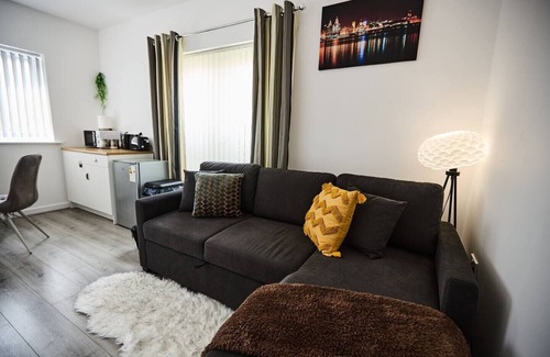 Everton Apartamento | Ampee Guest Suite-Free Parking