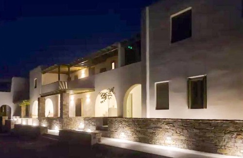 Ampelas Casa | Ampelas Nostalgia Apartments - Aiolos Gem in Paros
