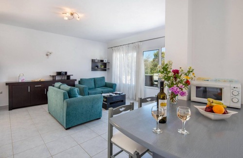 Koutsi Villa | Amphitrite in Paxi with 2 bedrooms and 2 bathrooms