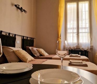 Ghisolfa Casa | Ampia stanza con bagno privato e zona pranzo