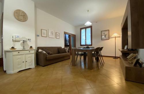 Imola Apartamento | Ampio appartamento vicino all'autodromo - Ample apartment near the racing circuit