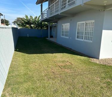 Meia Praia Casa | Ampla casa com 5 quartos e vista para o mar