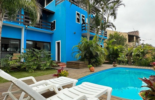 Vila Nova Casa | Ampla Casa com piscina a 100m da Praia da Vila Nova - IMB001