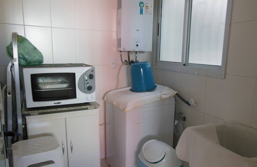 Ingleses Norte Apartamento | Ajustar ancho (nuevo) a 300m de la playa, con aire en todas las habitaciones y sala de juegos.