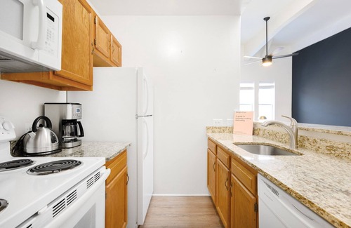 Adams Morgan Apartamento | Ample Dupont Circle 2BR nr. U Street & Adam's Morgan, by Blueground
