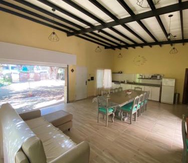 Necochea Casa | AMPLIA CASA EN VILLA DEL DEPORTISTA