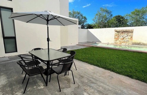 Conkal Casa | Amplia Casa para Grupos con Alberca y Climatizada