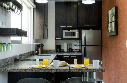 San Pedro Garza García Apartamento | Amplio a 3 minutos de San Pedro