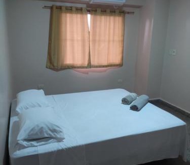 Barrio Centro Apartamento | Amplio apartamento a pasos de los principales centros de compras