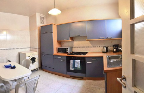 Haut Founty Apartamento | Amplio Apartamento de 100 m² cerca del Palacio Real y de la Playa